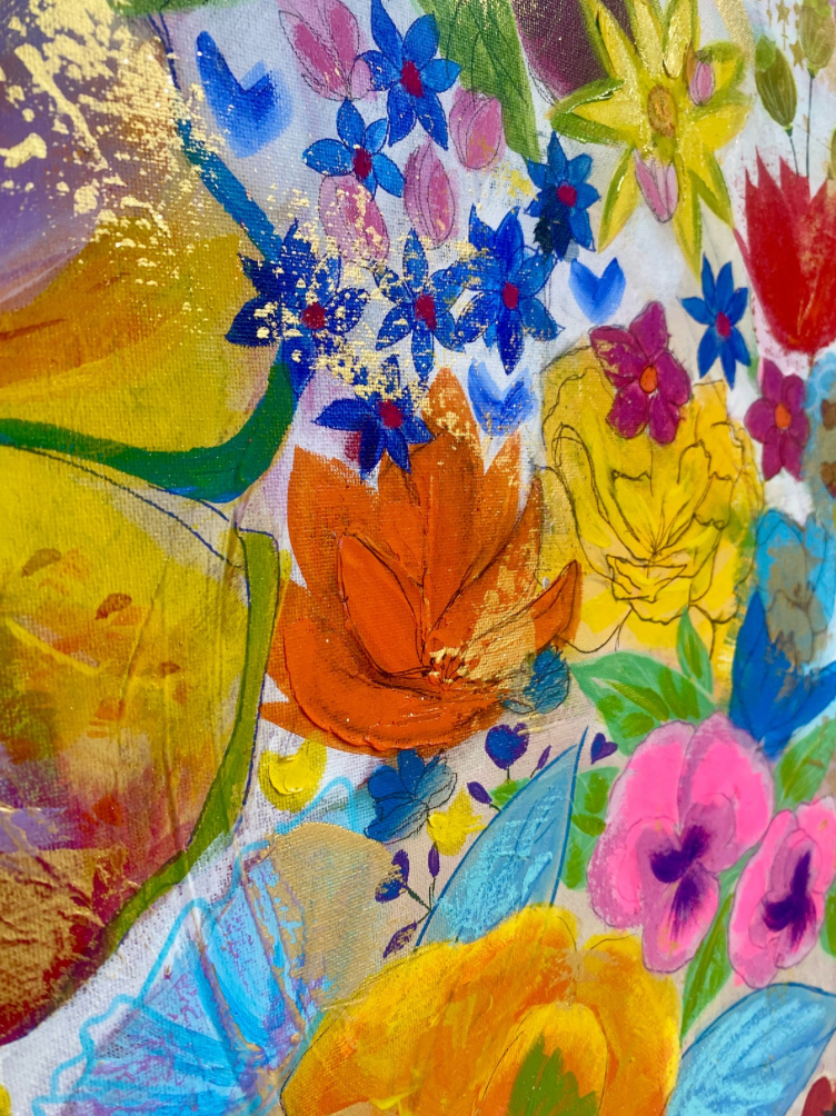 Mira The Folk Woman Nadine Knobel